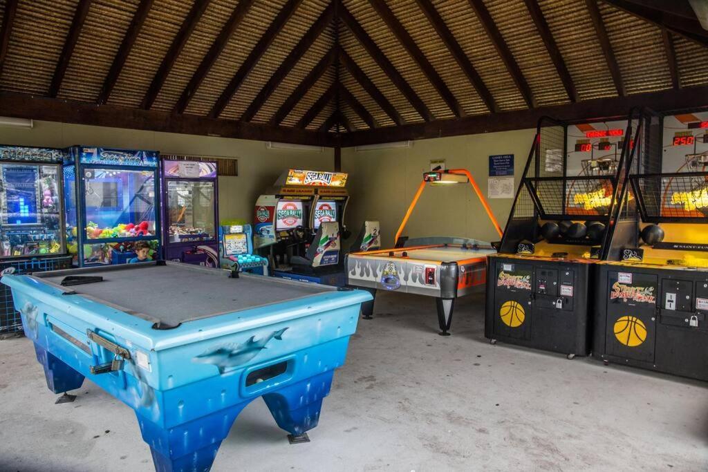 Sun Drenched Unit In Noosaville Extérieur photo