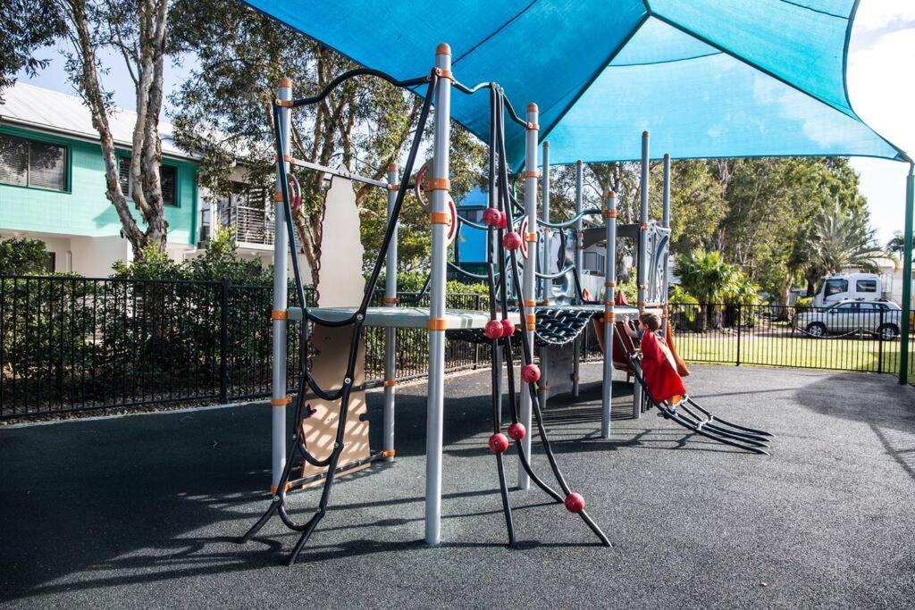 Sun Drenched Unit In Noosaville Extérieur photo