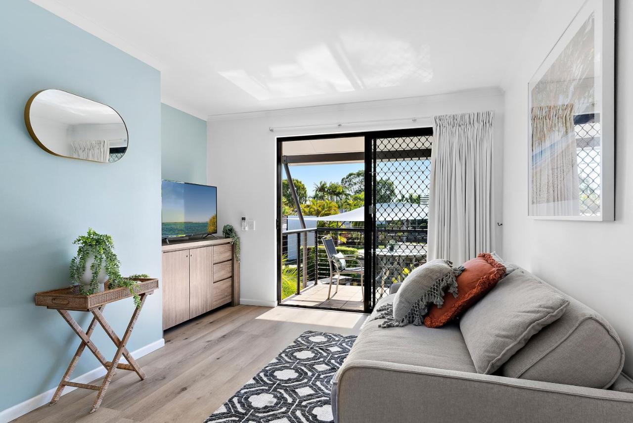 Sun Drenched Unit In Noosaville Extérieur photo
